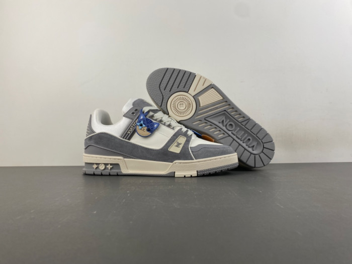 L0vis Vvtt0n LV trainer