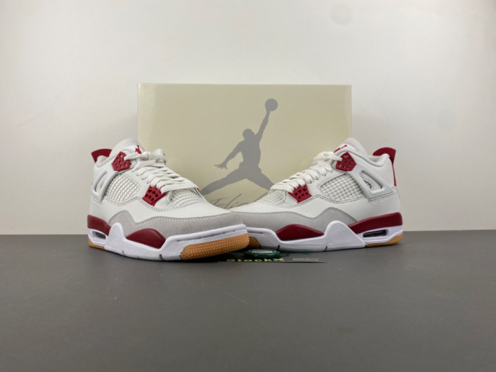 Nike SB x Air Jordan 4 Retro SP 