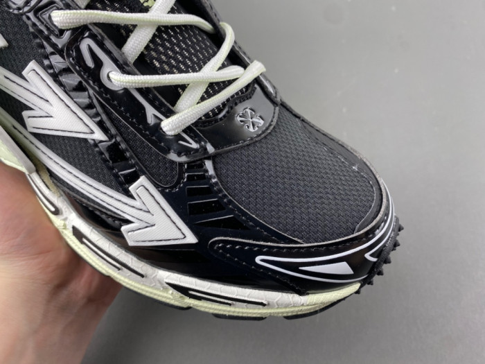 Off White C/O Virgil Abloh