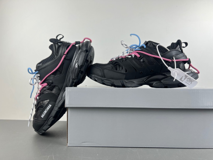 Ba1en*iaga track sneaker 800592-wtrhk 1594
