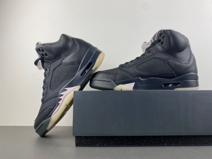 PSG x Air Jordan 5 “Off Noir” HQ3004-001