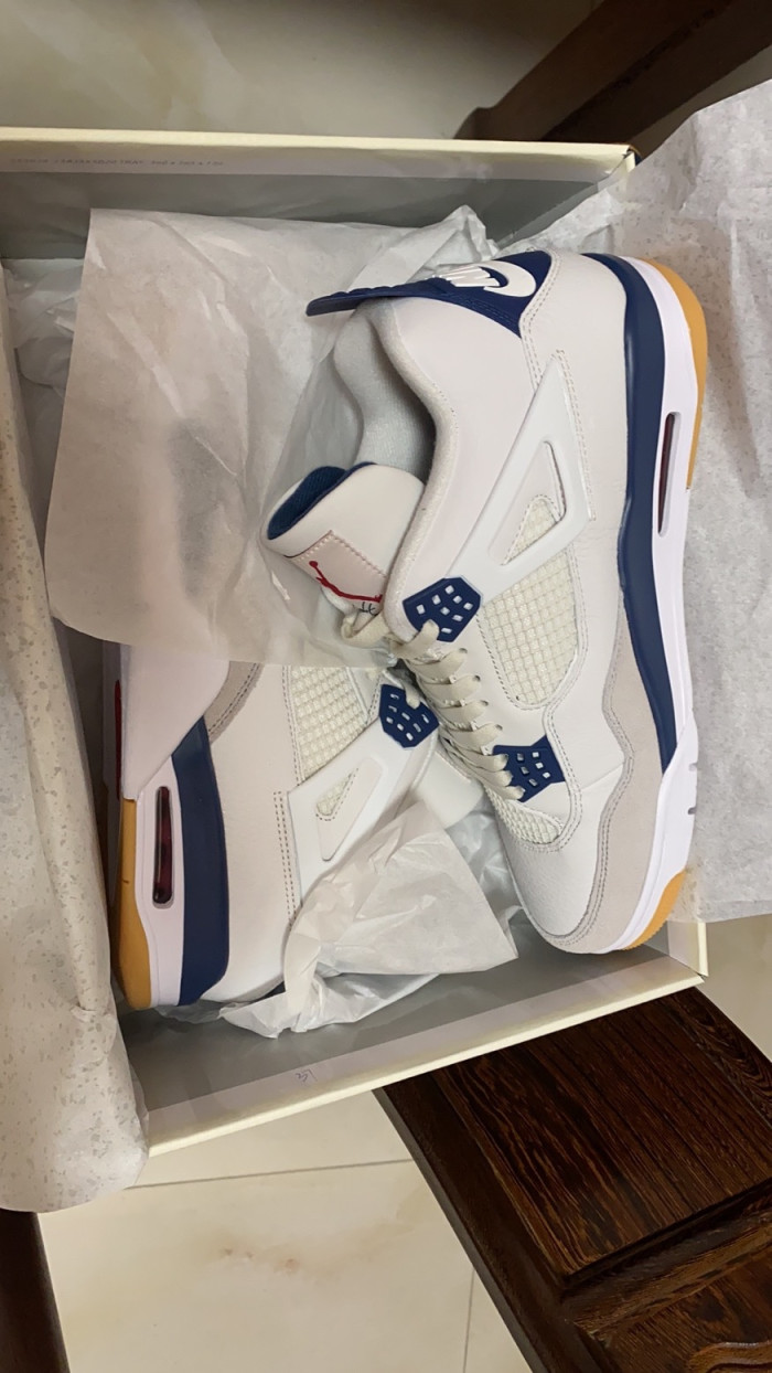 Nike SB x Air Jordan 4 “Navy” (2025) DR5415-100