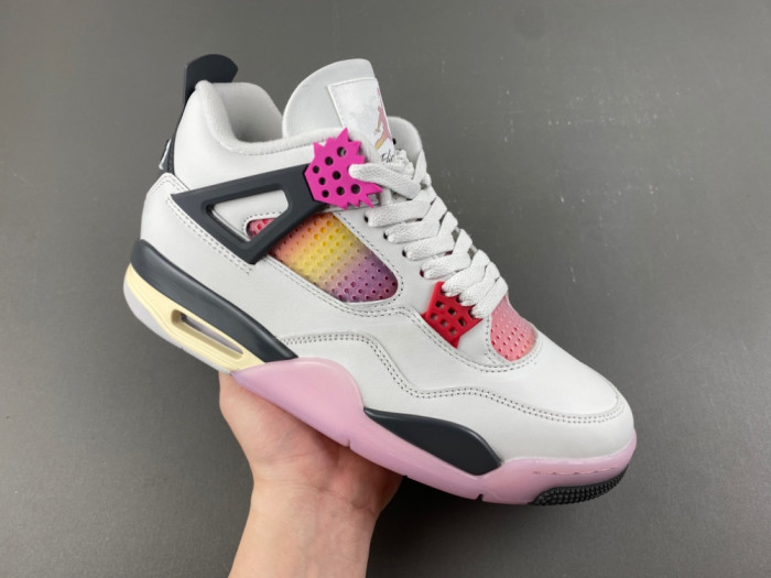 NIKE AIR JORDAN 4 RETRO JA1135-100