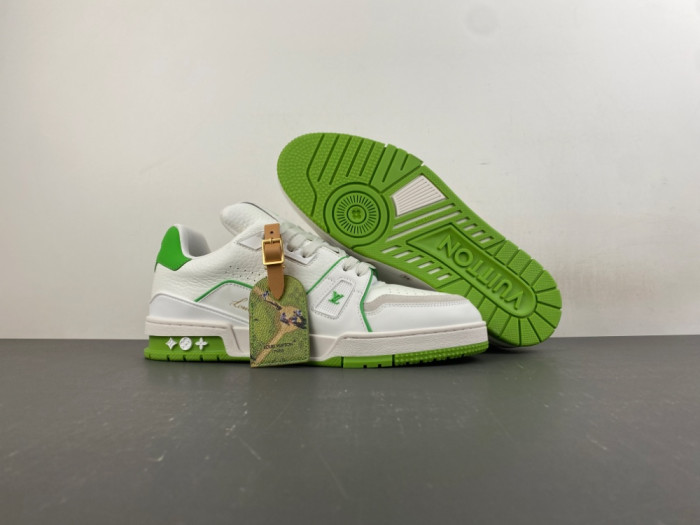L0vis Vvtt0n LV trainer