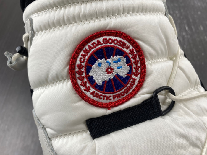 CANADA GOOSE WOMENS TORONTO 7783W