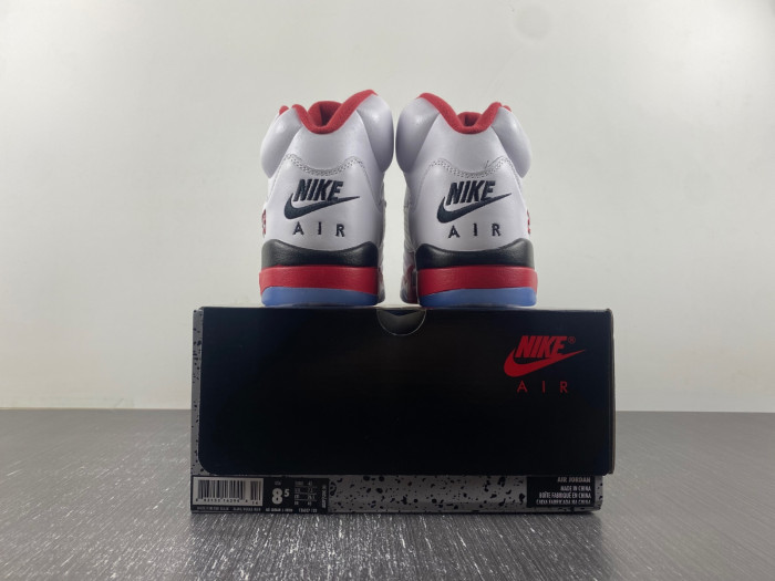 Air Jordan 5 “Fire Red” 136027-120