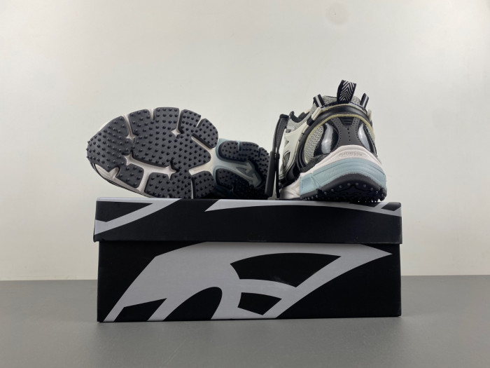 OFF-WHITE BE RIGHT BACK