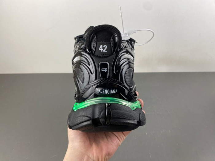 Ba1en*iaga runner LED 853225-WRNLD 1000