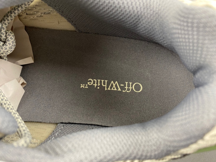 OFF-WHITE BE RIGHT BACK