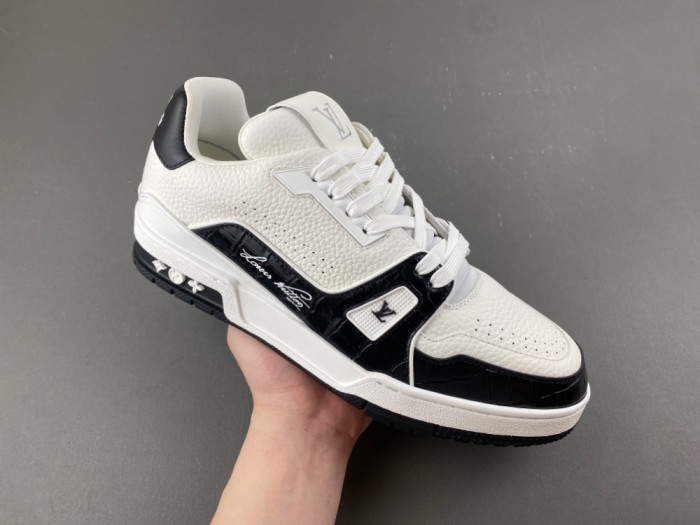 L0vis Vvtt0n LV trainer