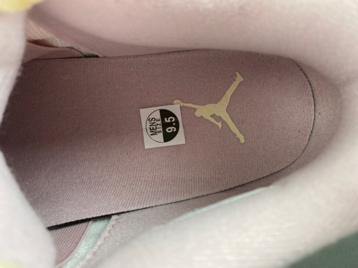 NIKE W AIR JORDAN 4 RETRO TEX 