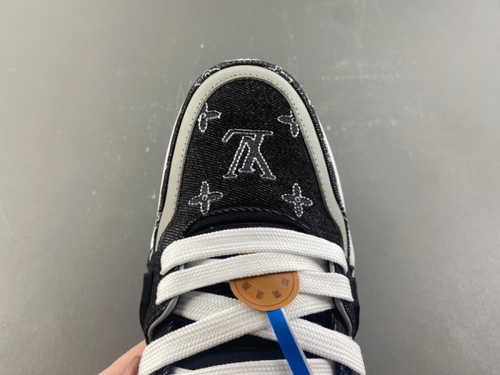 L0vis Vvtt0n LV trainer