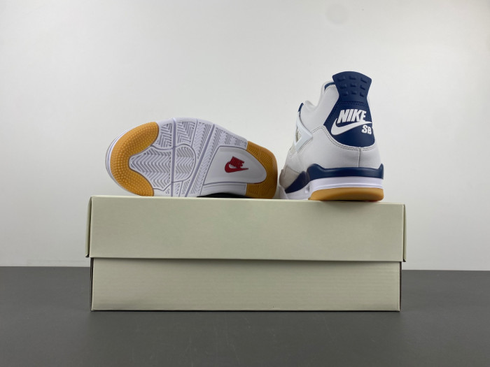 Nike SB x Air Jordan 4 “Navy” (2025) DR5415-100