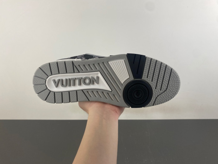 L0vis Vvtt0n LV trainer