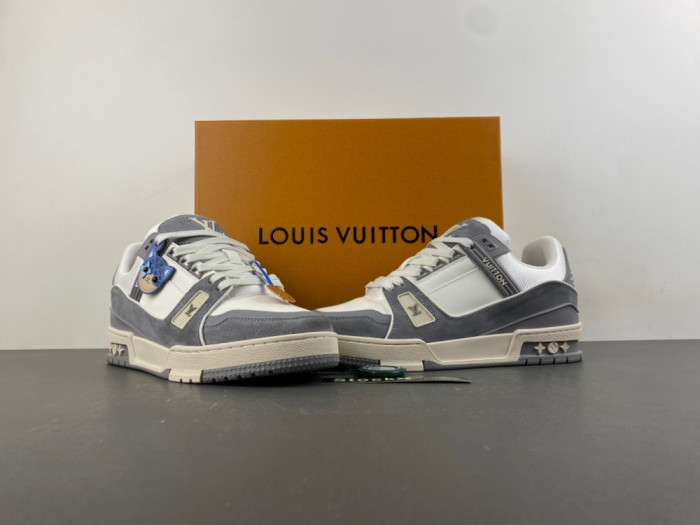 L0vis Vvtt0n LV trainer