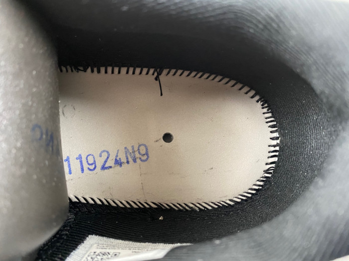 Air Jordan 11 Low “Bred” FV5104-006