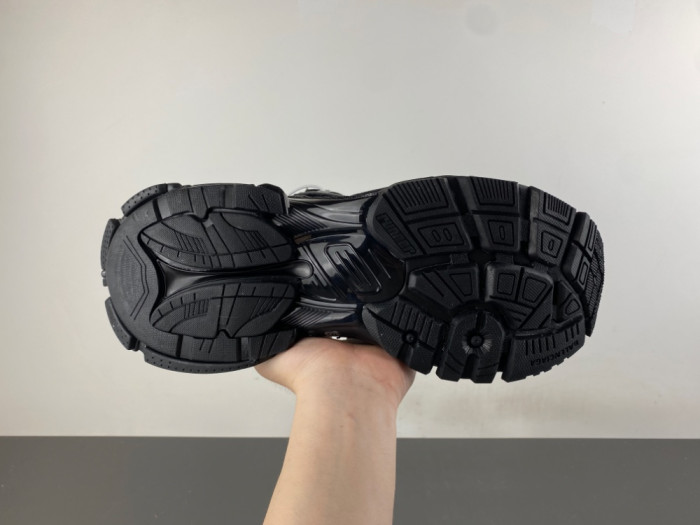 Ba1en*iaga runner LED 853225-WRNLD 1000