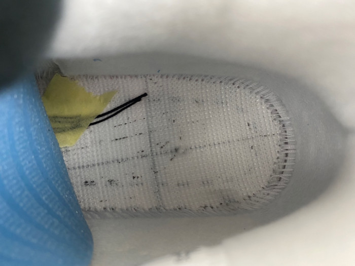 Air Jordan 4 “White Cement” FV5029-100