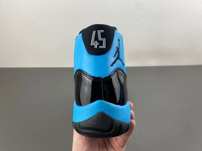 AIR JORDAN 11 RETRO CT8012-440