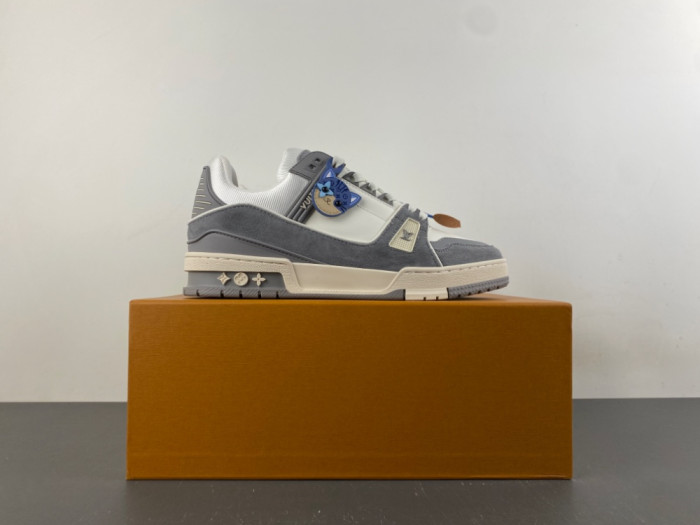 L0vis Vvtt0n LV trainer