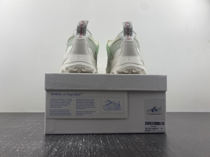 Off-White c/o Virgil Abloh