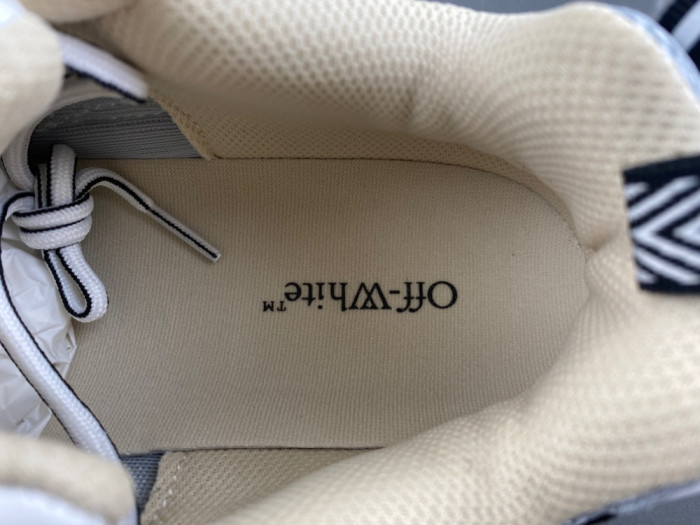 Off White C/O Virgil Abloh