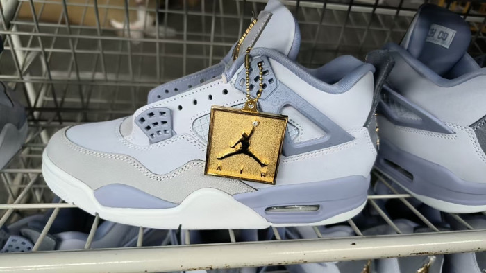 Jordan 4 UNC Tar Heels PE HV9204-407