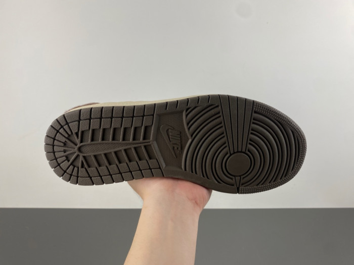 AIR JORDAN 1 LOW TRAVIS SCOTT LABUBU DM7866-717