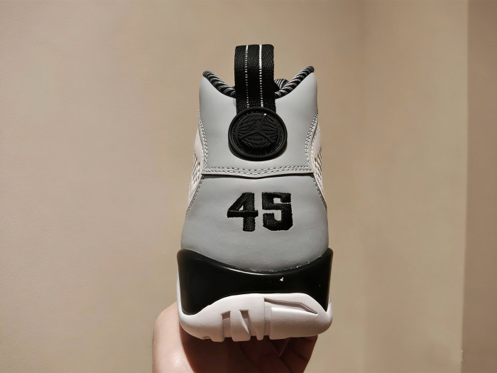 Jordan Air Jordan 9 Retro Barons 302370-106