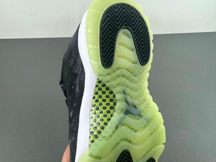 Air Jordan 11 “Sneaker School” IB1378-001