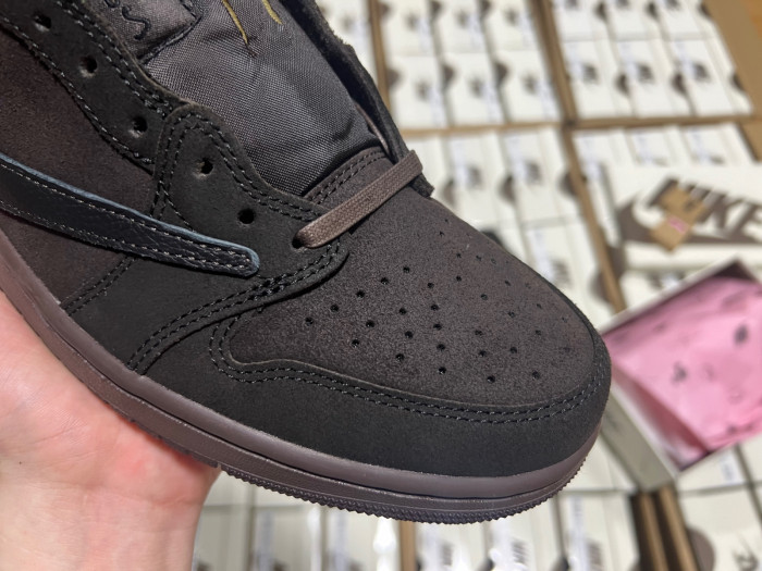 Travis Scott x Air Jordan 1 Low OG