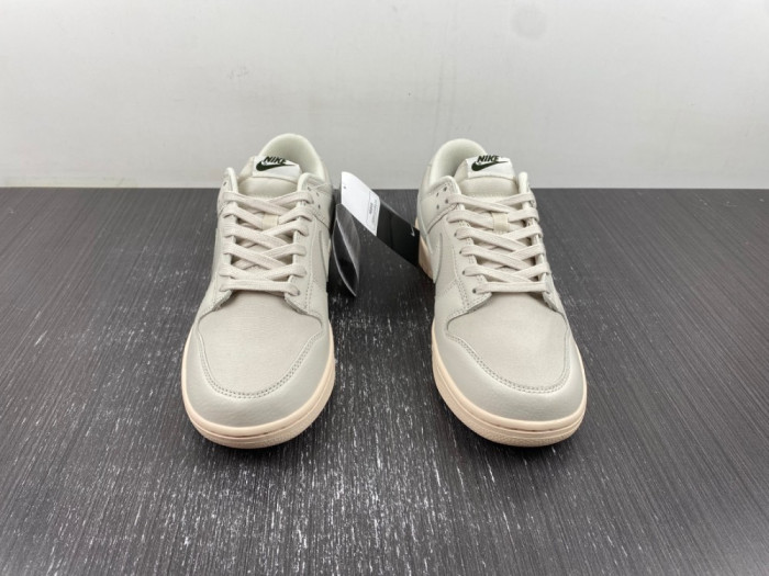 Nike Dunk Low “Light Orewood Brown” DZ2538-100
