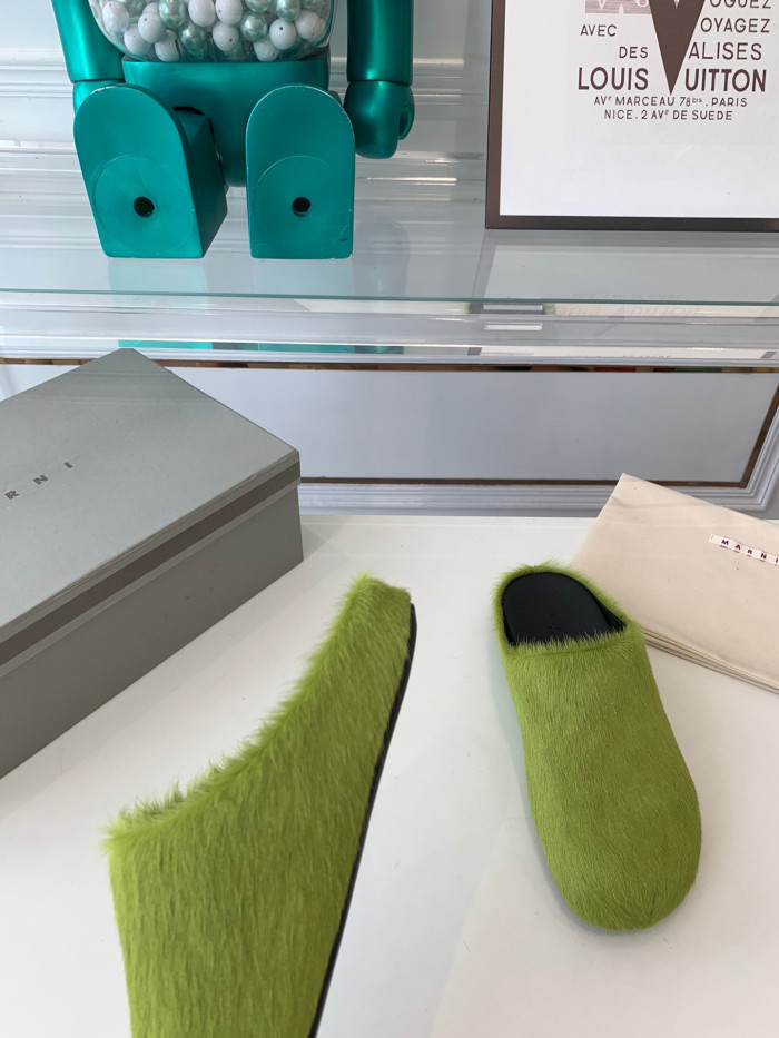Ma*n1 FUSSBET SABOT CALF-HAIR SLIPPERS