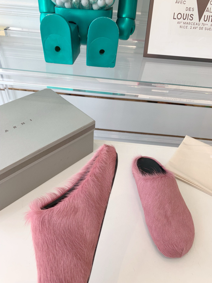 Ma*n1 FUSSBET SABOT CALF-HAIR SLIPPERS