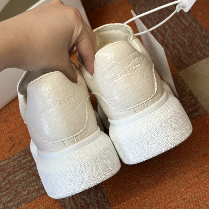 A1exa*der Mcqv*en Sneaker