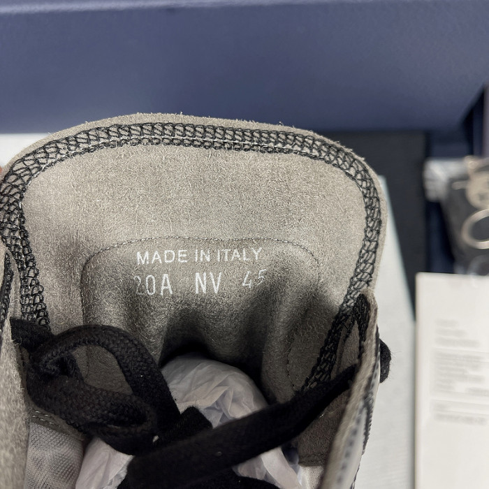 B23 OBLIQUE HIGH TOP SNEAKERS T00480H090