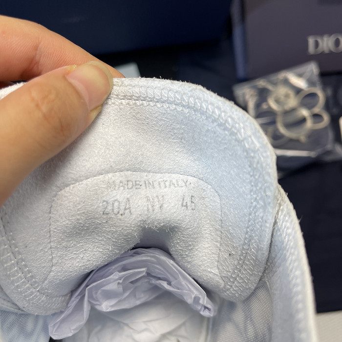 B23 OBLIQUE HIGH TOP SNEAKERS T00480H085