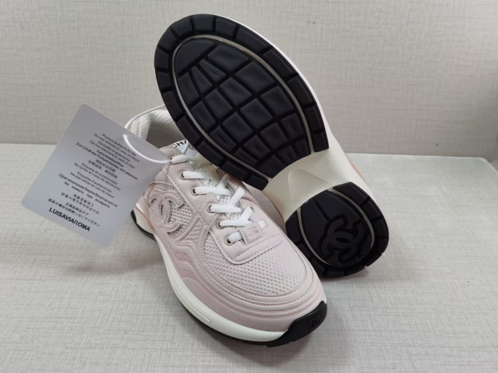 CHANEL sneaker