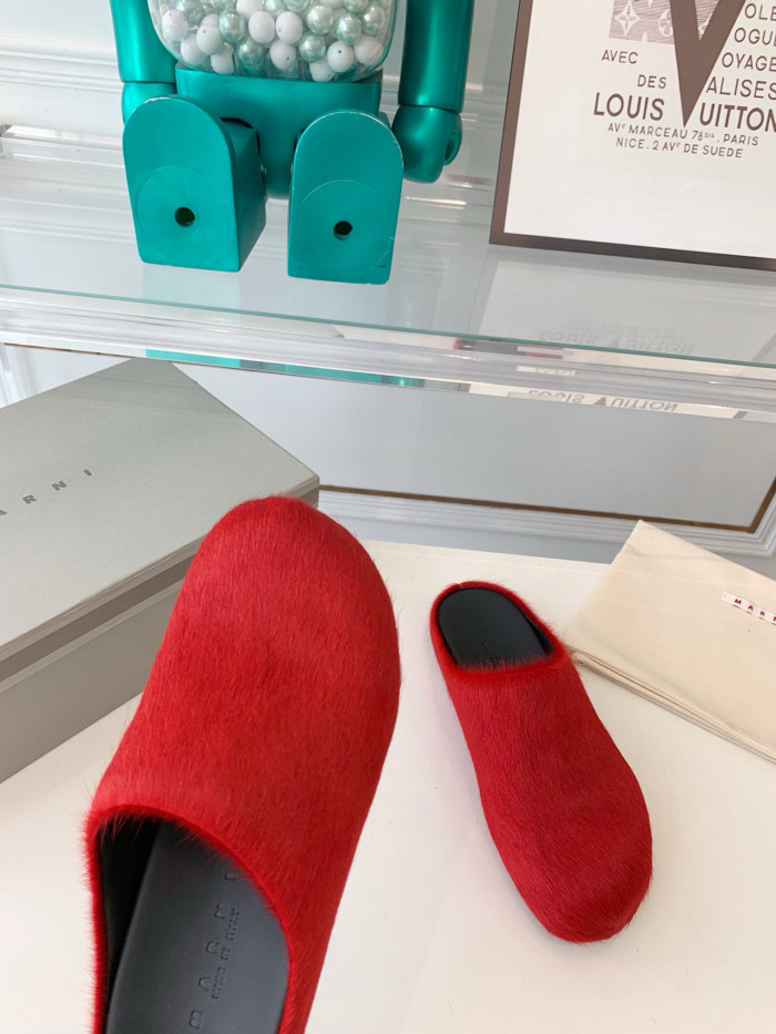 Ma*n1 FUSSBET SABOT CALF-HAIR SLIPPERS