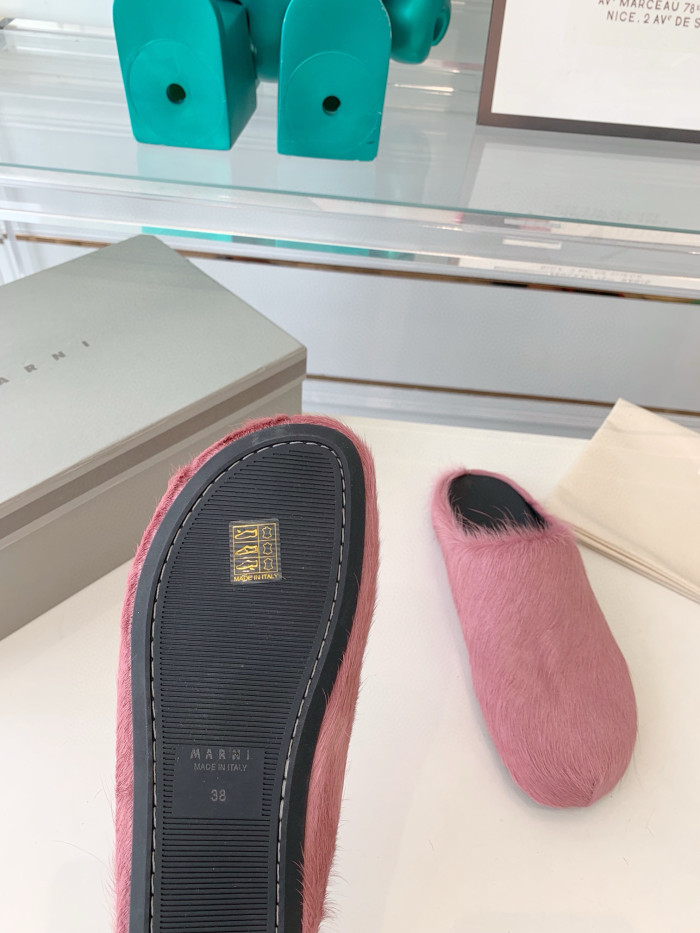Ma*n1 FUSSBET SABOT CALF-HAIR SLIPPERS