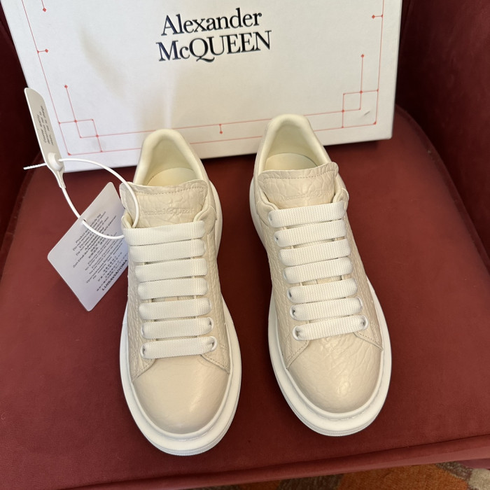 A1exa*der Mcqv*en Sneaker
