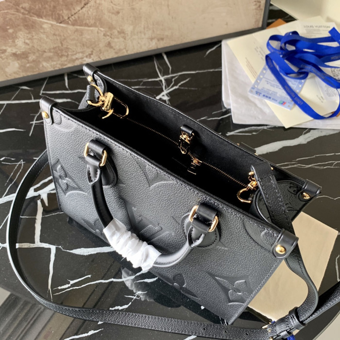 LV BAG Onthego Monogram