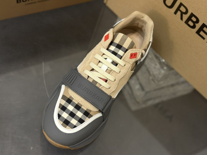 BUR*ERRY SNEAKER