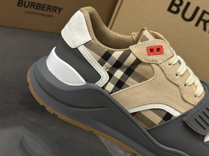 BUR*ERRY SNEAKER