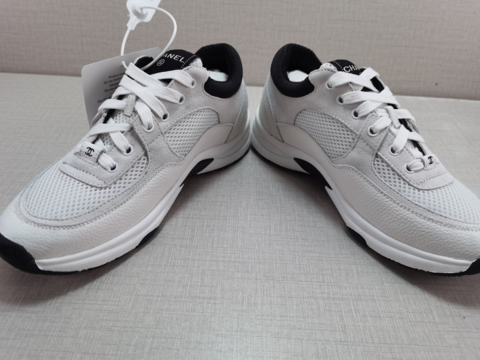 CHANEL sneaker