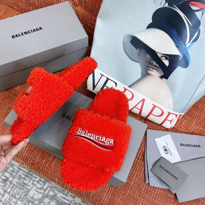Ba1en*iaga FURRY SLIDE SANDAL