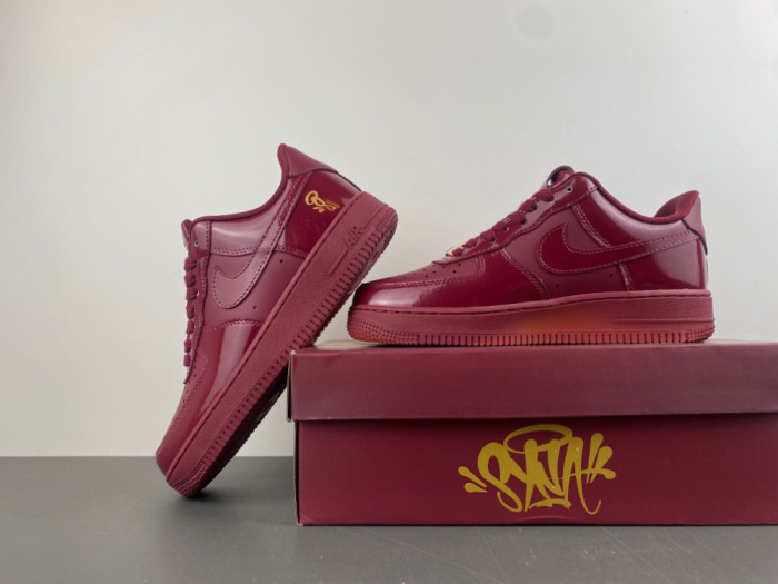 NIKE AIR FORCE 1 LOW SYNA CENTRAL CEE DARK BEETROOT IO9970-638