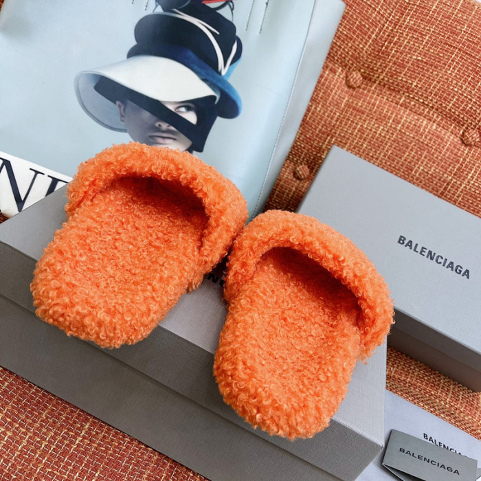 Ba1en*iaga FURRY SLIDE SANDAL