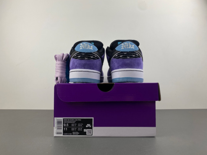 NIKE SB DUNK LOW HAYLEY WILSON HJ0513-500