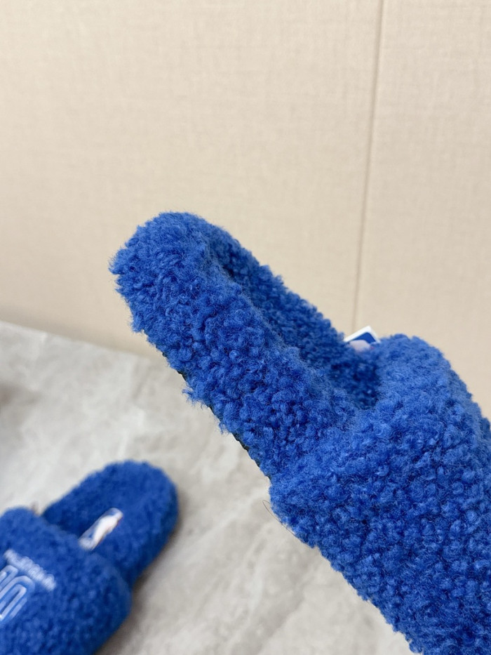 Ba1en*iaga FURRY SLIDE SANDAL